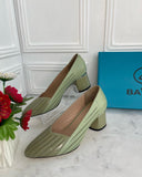 Green High-heeled Shoes